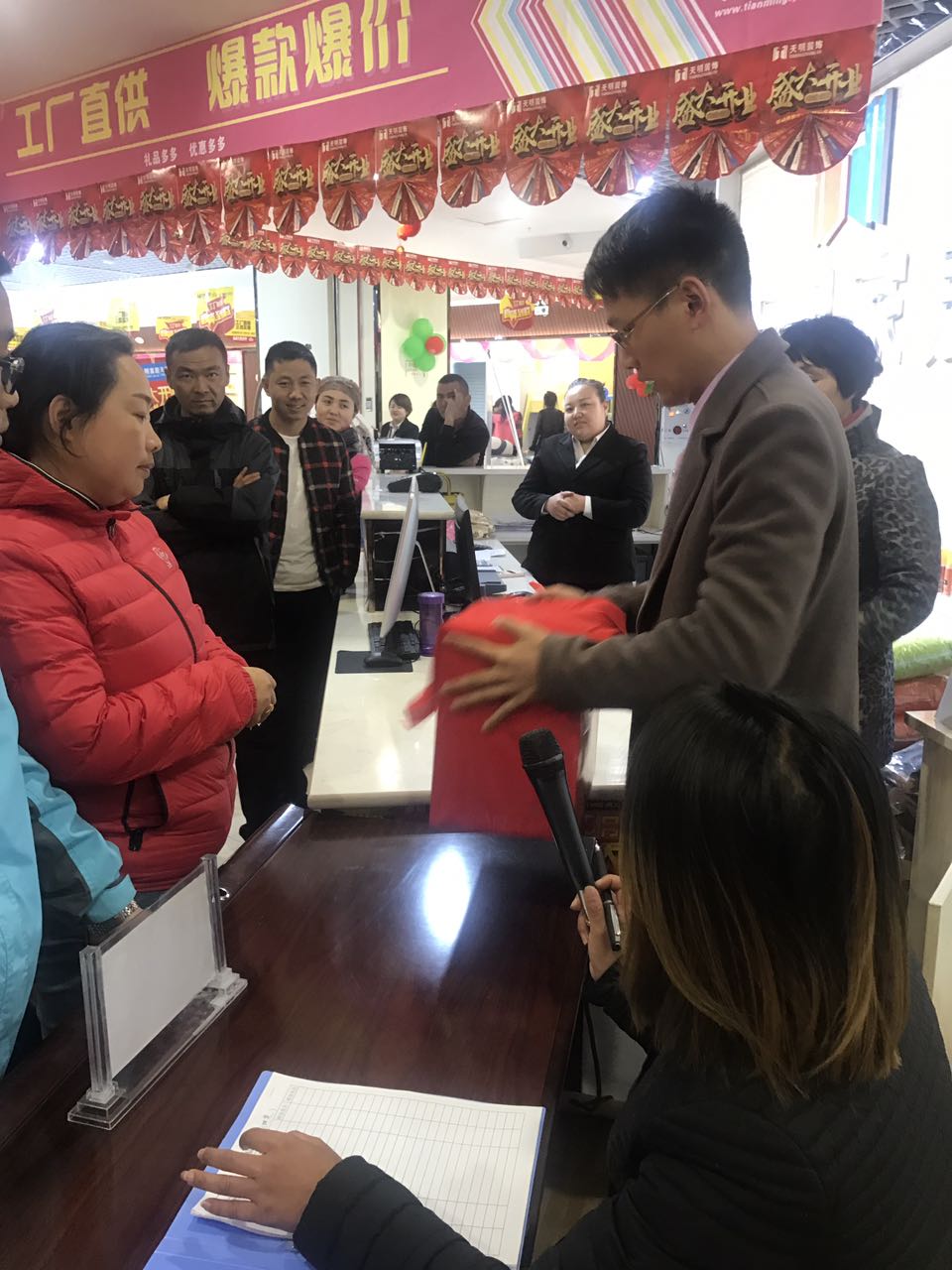 郴州創(chuàng)富大數(shù)據(jù)策劃廣告有限公司,郴州集品牌推廣,郴州產(chǎn)品營銷,項(xiàng)目策劃哪里的好
